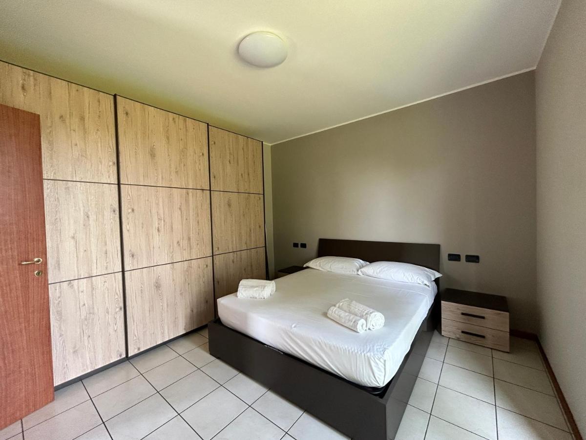 Appartamento Mimosa - Immobili E Soluzioni Rent Brembate Exterior photo