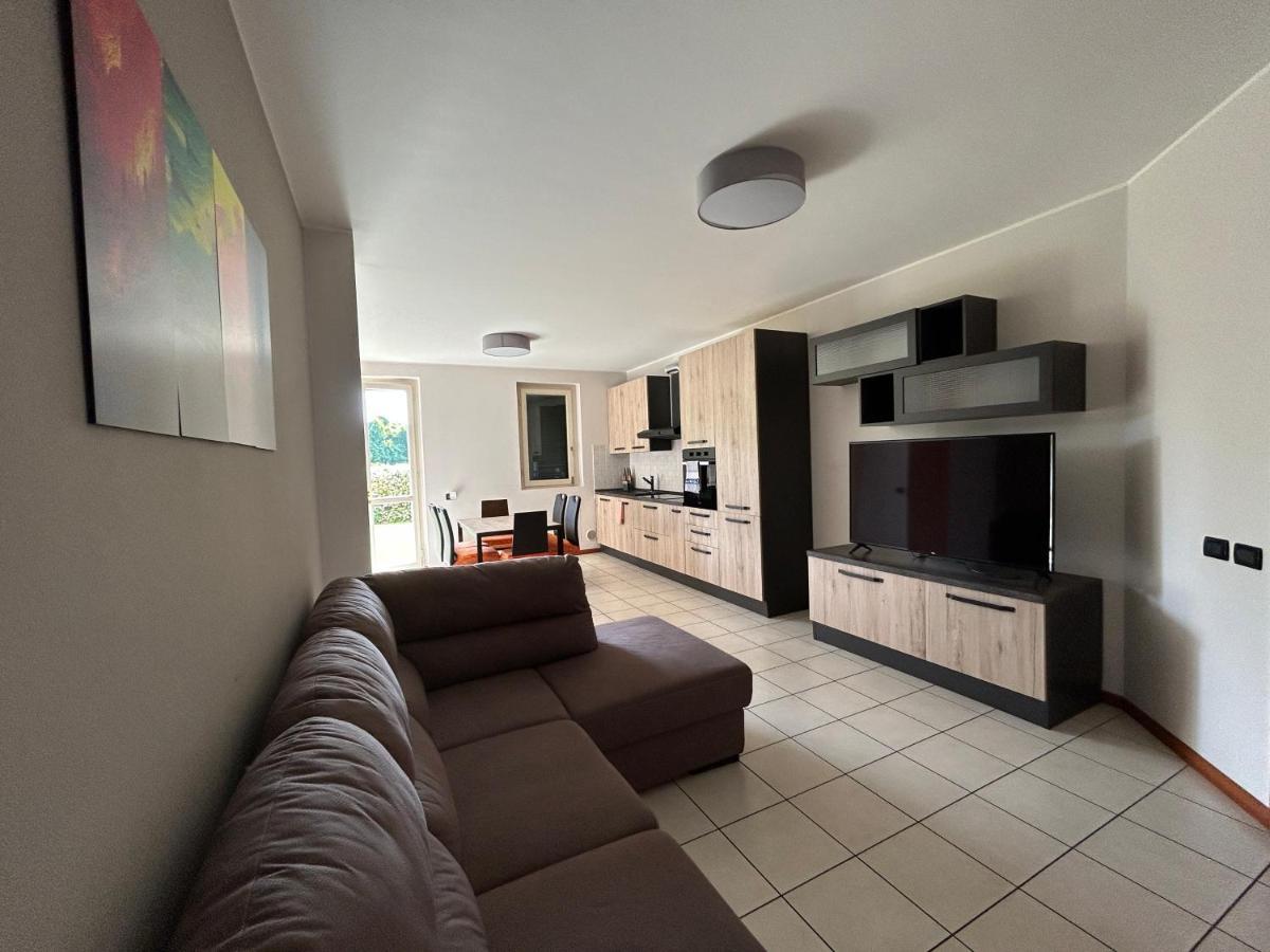Appartamento Mimosa - Immobili E Soluzioni Rent Brembate Exterior photo